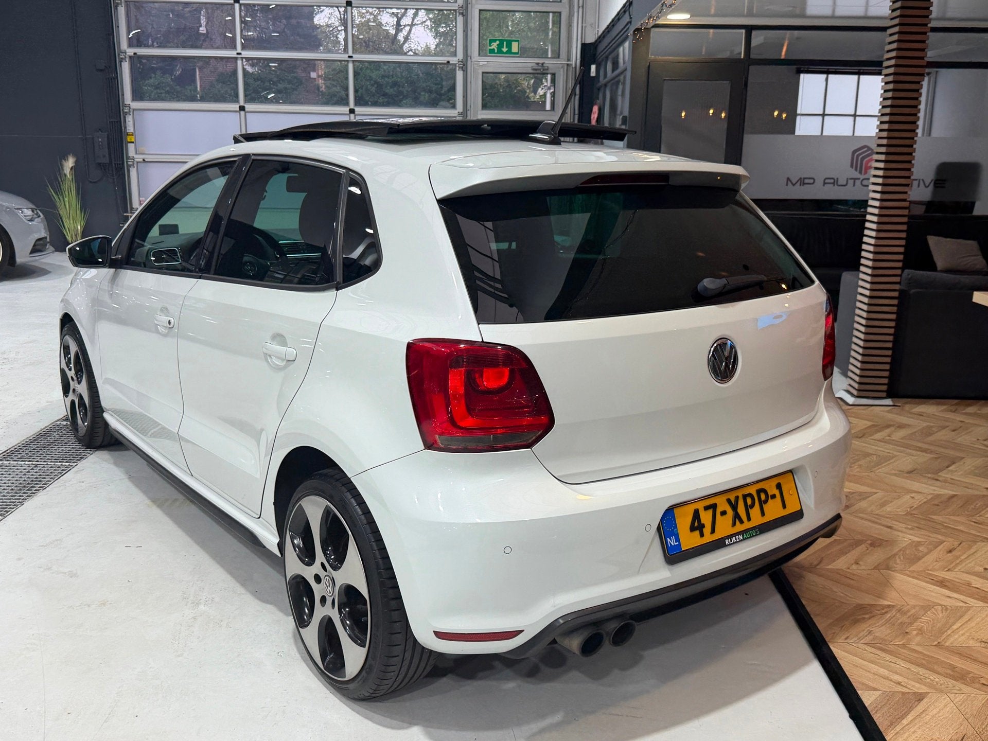 Volkswagen Polo 1.4 TSI GTI DSG|PANO|Navi|Led|Xenon|Cruise|N, Euro 5, 4 cilinders, Origineel Nederlands, 630 kg