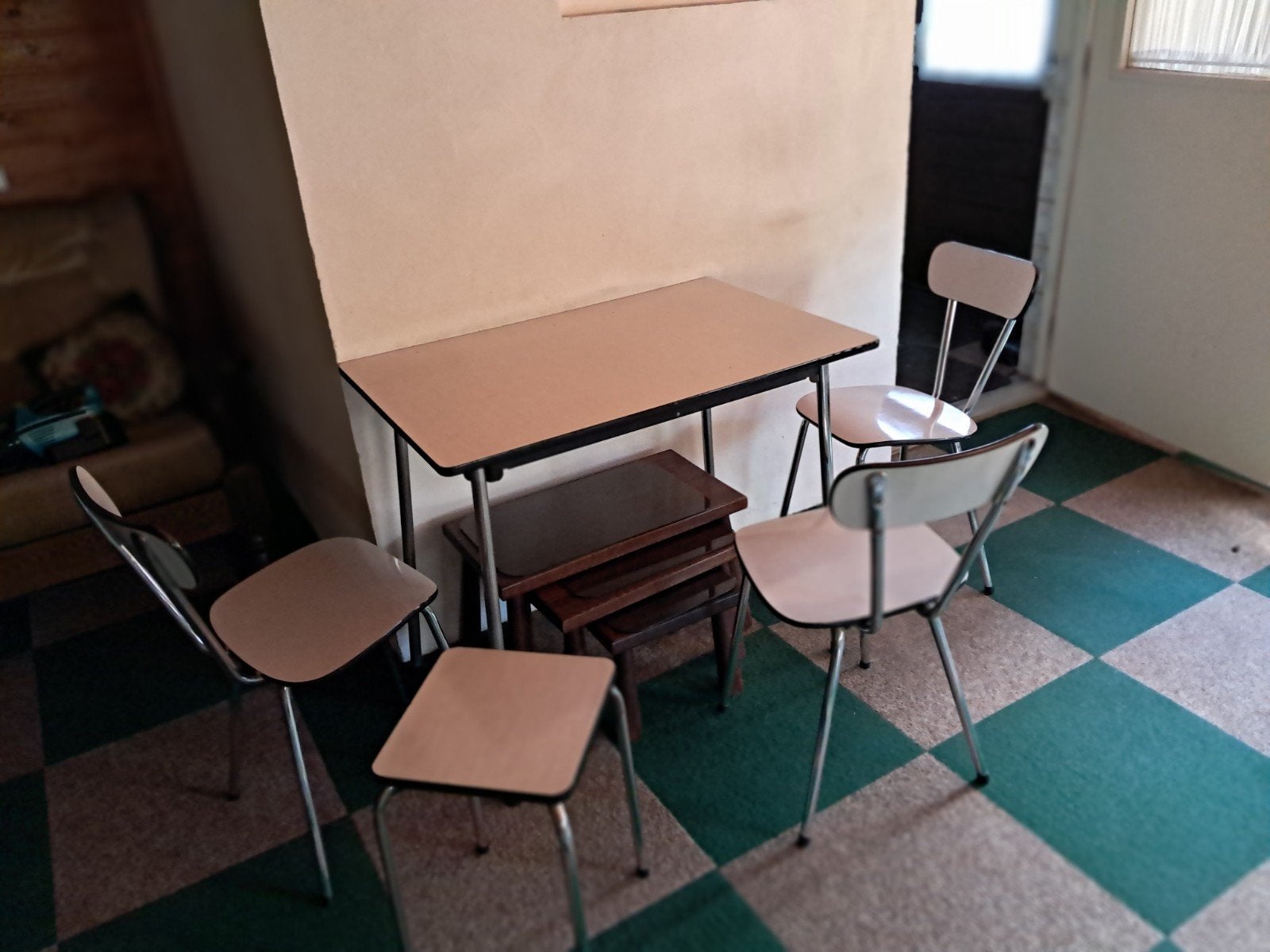 Formica Keukenset: Tafel, 4 Stoelen, 2 Krukken - Grijs, Ophalen, Gebruikt, Vijf personen of meer, Metaal