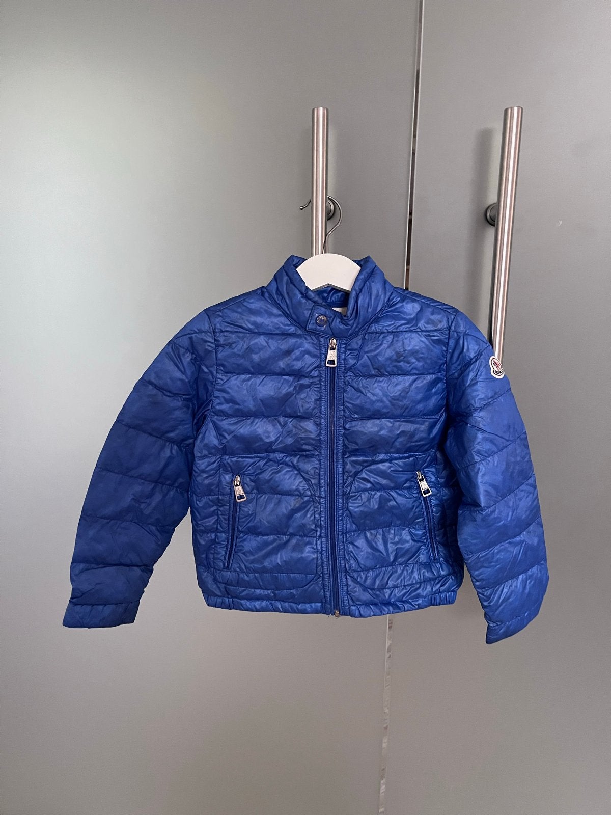 Moncler zomerjas voor kinderen, blauw, maat 104, Ophalen of Verzenden, Gebruikt, Jongen of Meisje, Jas
