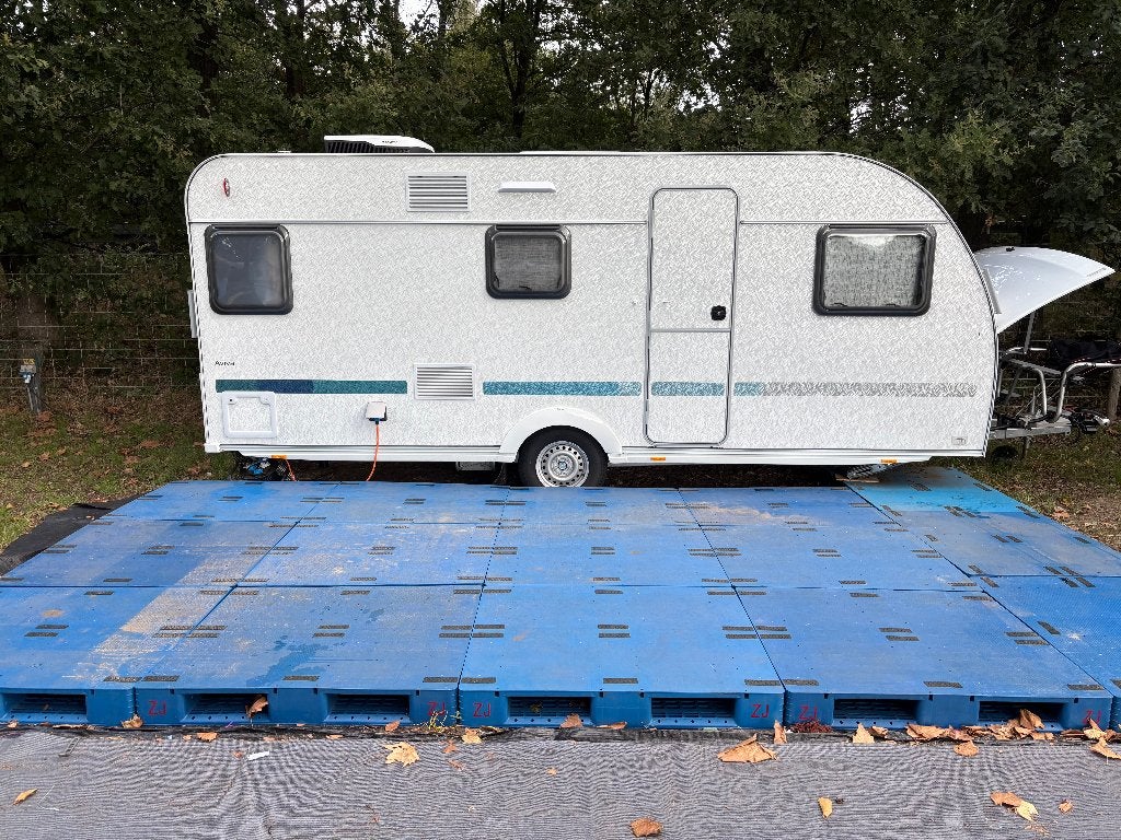Kunststof pallets ondervloer voortent, Ophalen, Zo goed als nieuw