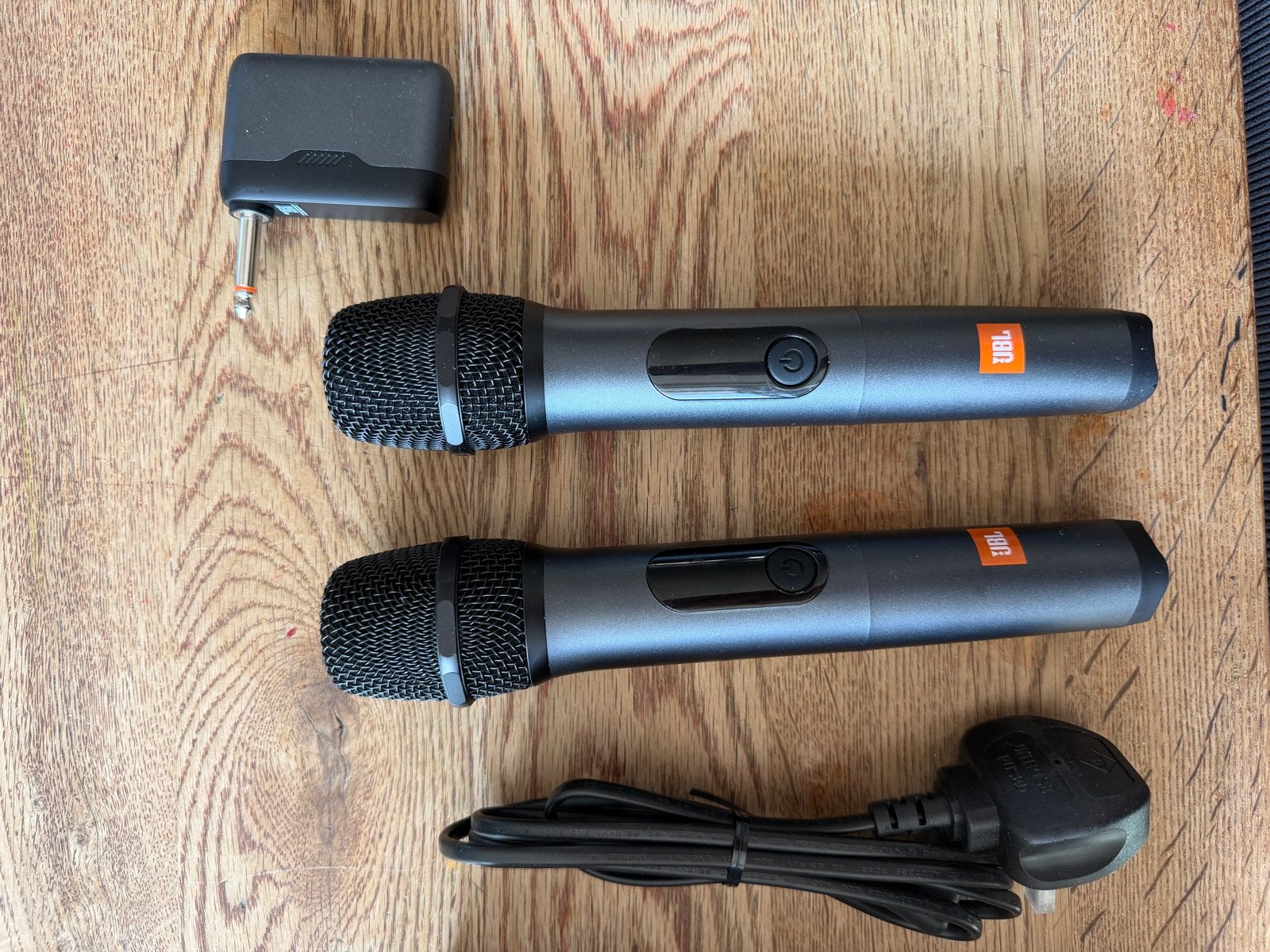 Foto 8 van JBL Partybox 710 met 2 draadloze microfoons