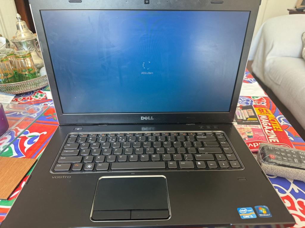 laptop Dell vostro 3550, Ophalen, Gebruikt, 15 inch, 2 tot 3 Ghz