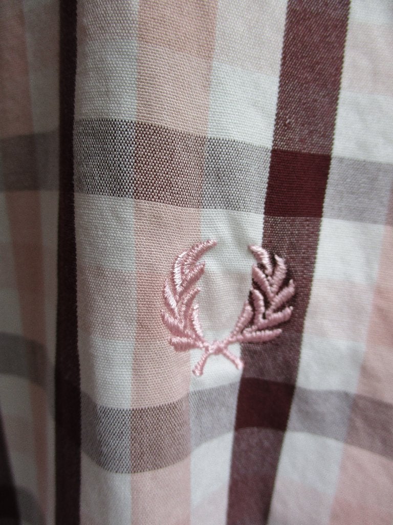 Fred Perry, size M, Halswijdte 39/40 (M), Zo goed als nieuw, Fred Perry, Meerkleurig