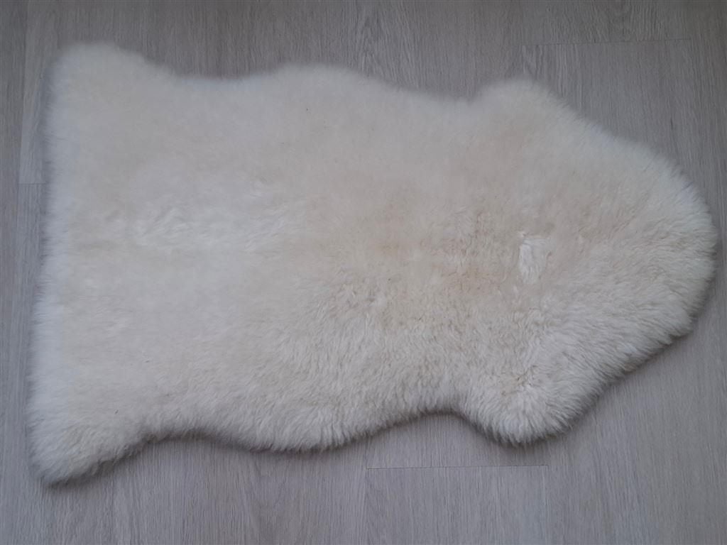 Schapenvacht, ong. 81 x 55 cm netjes, Ophalen of Verzenden, Zo goed als nieuw