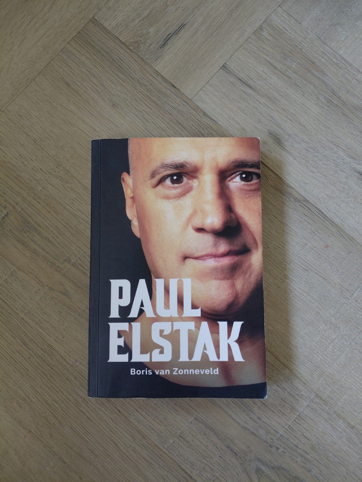 Paul Elstak: De lange verwachte biografie van de DJ, Ophalen of Verzenden, Gelezen, Boris van Zonneveld, Overige