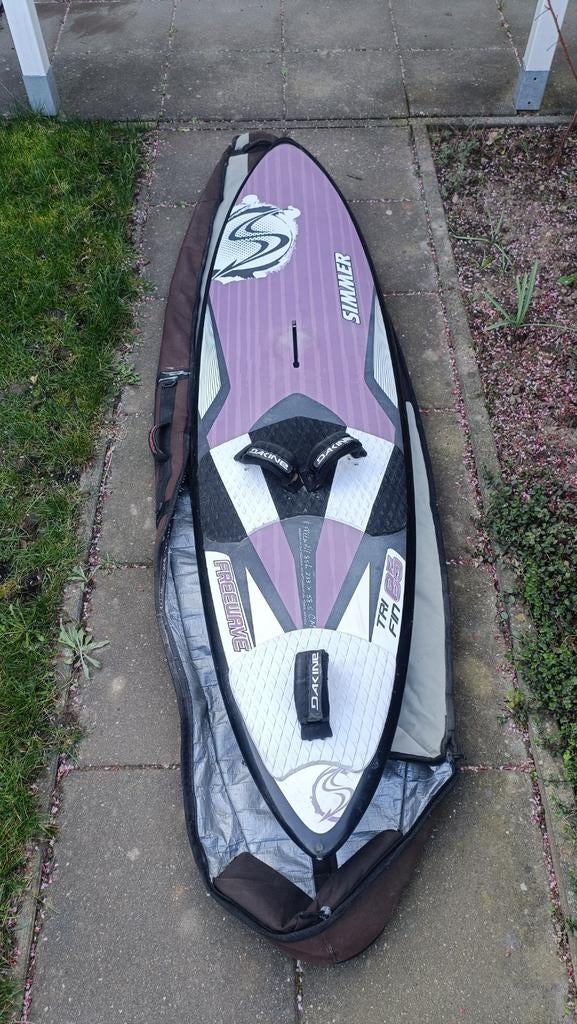 Simmer Style FreeWave Windsurfplank 85L, Watersport en Boten, Ophalen, Gebruikt, Plank, Met vin(nen)