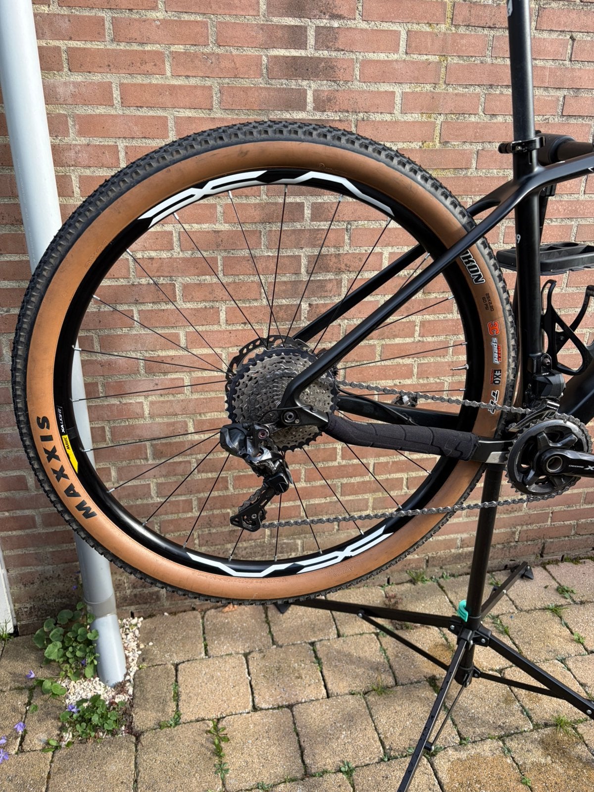 Foto 4 van CUBE Reaction GTC One Di2 maat M/L