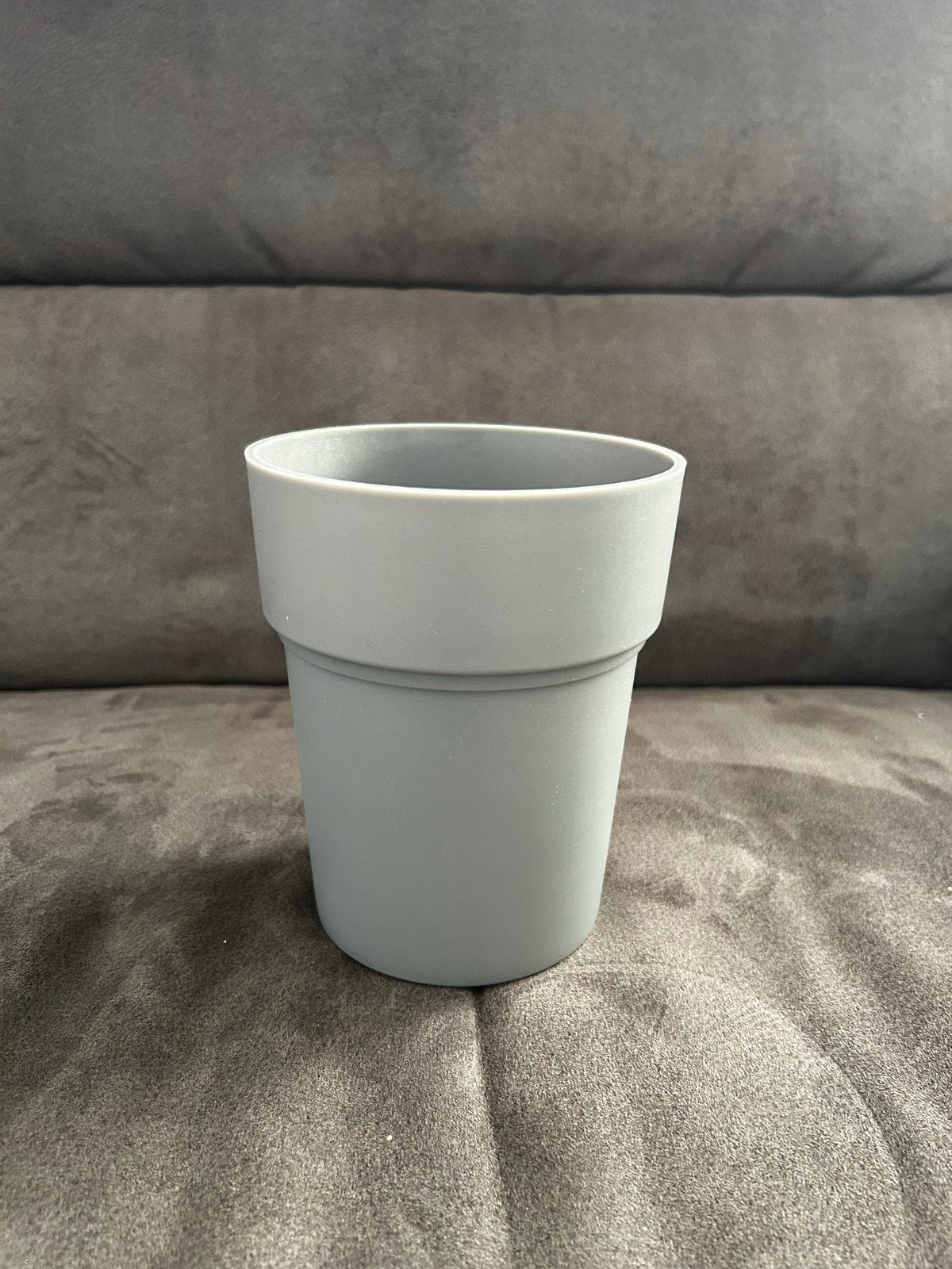 Bloempot met verstopplek - Nieuw, Kunststof, Rond, Ophalen of Verzenden, Binnen