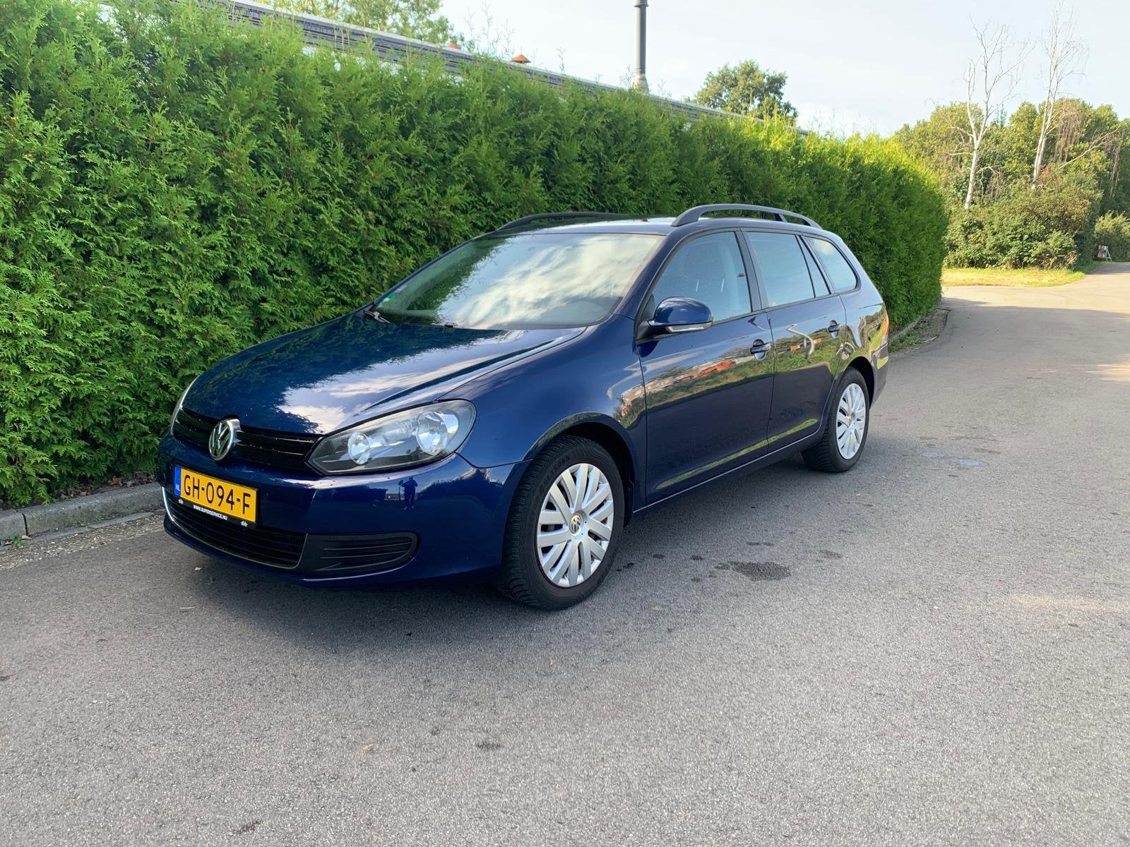 VW Golf Variant 1.2 TSI CARPLAY/PARKsensoren/DLRonderhouden, Auto's, Voorwielaandrijving, Dealer onderhouden, 4 cilinders, Blauw