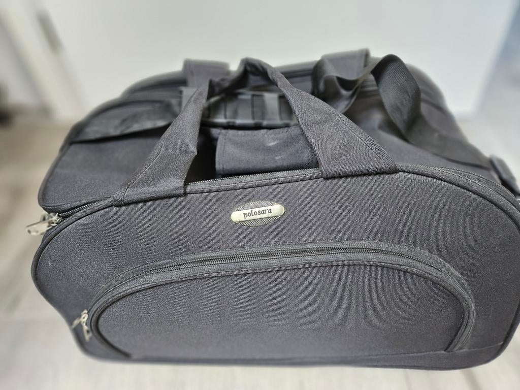 Sterke duffel tas op wielen, Sieraden, Tassen en Uiterlijk, Tassen | Reistassen en Weekendtassen, 30 cm of meer, Zwart, Zo goed als nieuw
