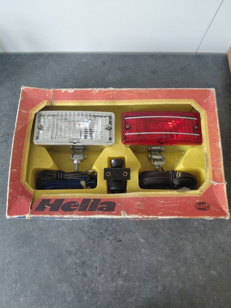 NOS Hella Mistlampen Set Oldtimer VW Opel BMW Volvo NSU, Verzenden, Nieuw, Overige automerken