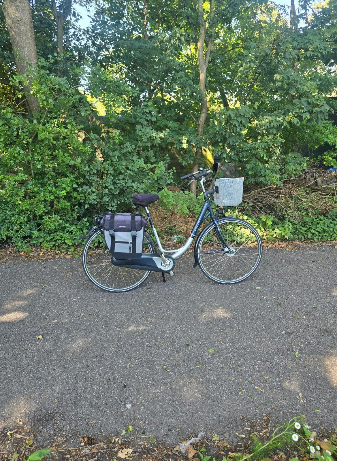 Prachtige Puch damesfiets stadsfiets – Zo goed als nieuw –, Fietsen en Brommers, Fietsen | Dames | Omafietsen, Ophalen, Zo goed als nieuw