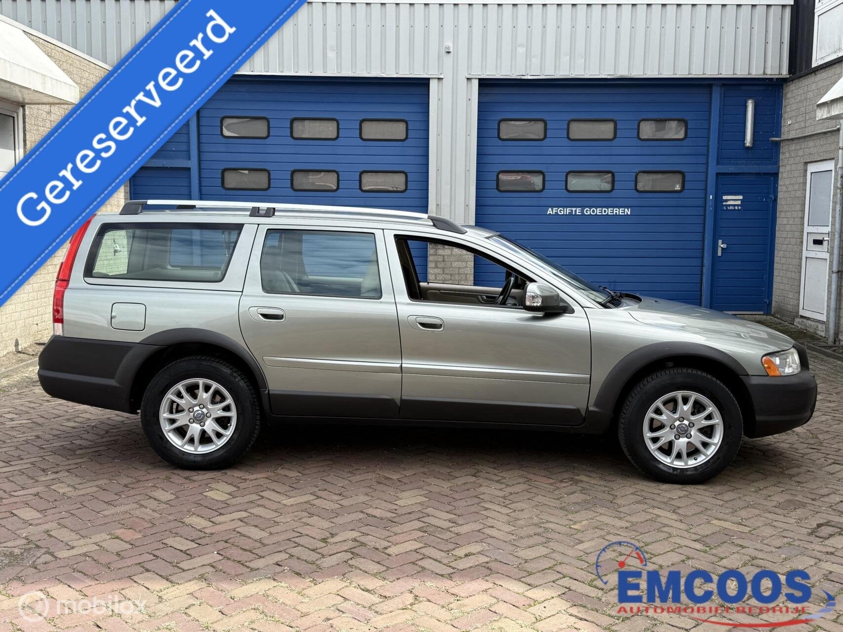 Volvo XC70 2.5 T Summum * Automaat * AWD * Stoelverwarming *, Auto's, Automaat, XC70, 2521 cc, Leder