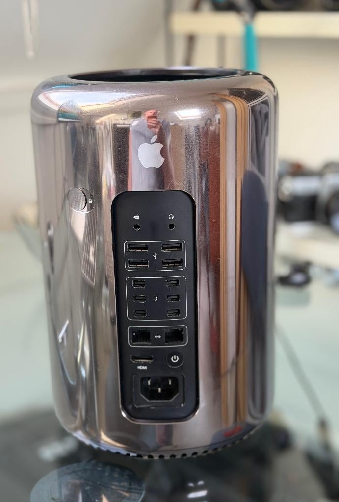 Apple Mac Pro 6, Computers en Software, Apple Desktops, Ophalen, Gebruikt, Mac Pro, 2 tot 3 Ghz