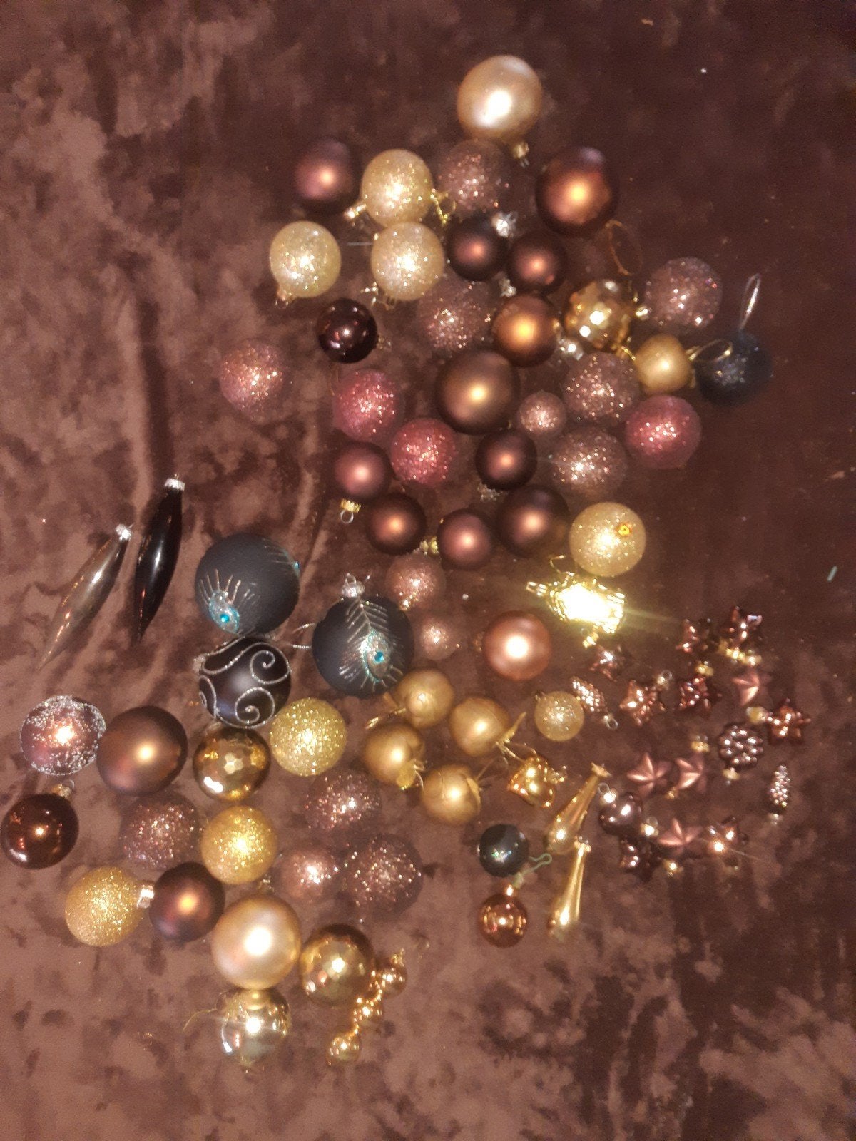 80 kerstballen, Diversen, Ophalen