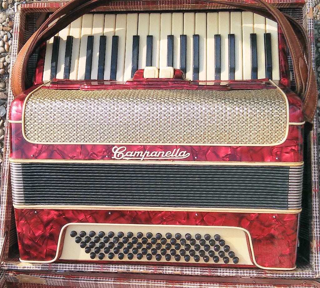 Accordeon Campanella 3 korig toetsaccordeon rood parelmoer, Overige merken, Gebruikt, Met koffer, Ophalen of Verzenden