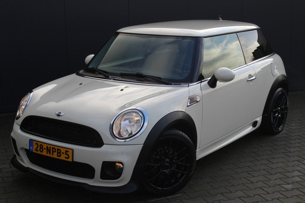 MINI Mini 1.6 Cooper Business Line 123pk | Nieuwe APK | JCW, Voorwielaandrijving, Euro 5, Stof, Zwart