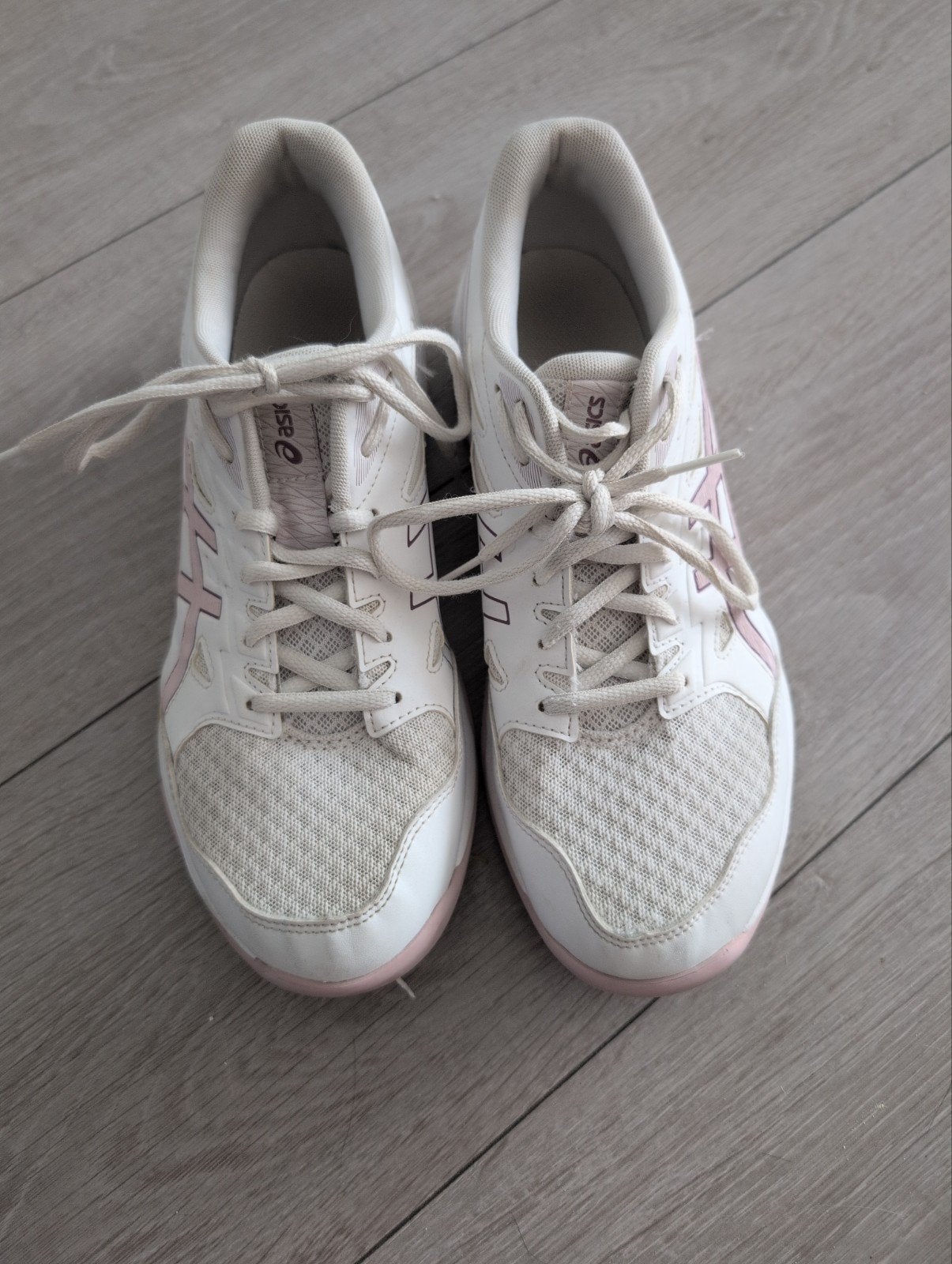 Asics korfbal binnenschoenen maat 41.5 - Zo goed als nieuw, Ophalen, Zo goed als nieuw, Schoenen