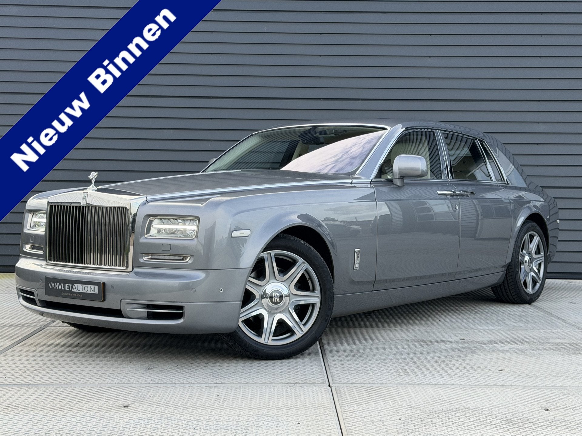 Rolls-Royce Phantom 6.7 V12 | 1e Eigenaar! | NL Auto | Bespo, Auto's, Automaat, Euro 5, Achterwielaandrijving, Beige