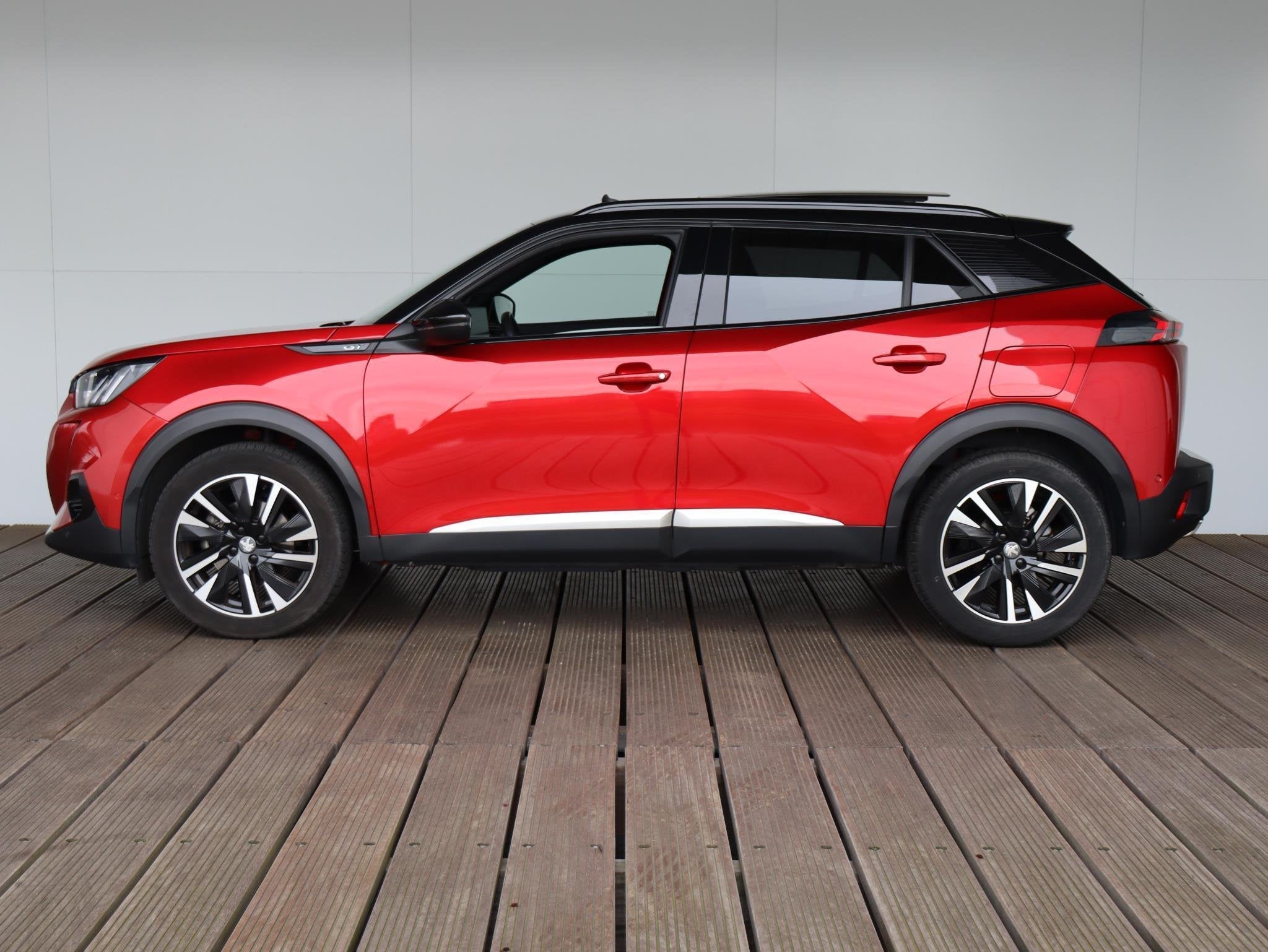 Peugeot 2008 1.2 PureTech GT 156pk | Pano-dak | Leder | Mass, Gebruikt, Leder, 1180 kg, 3 cilinders