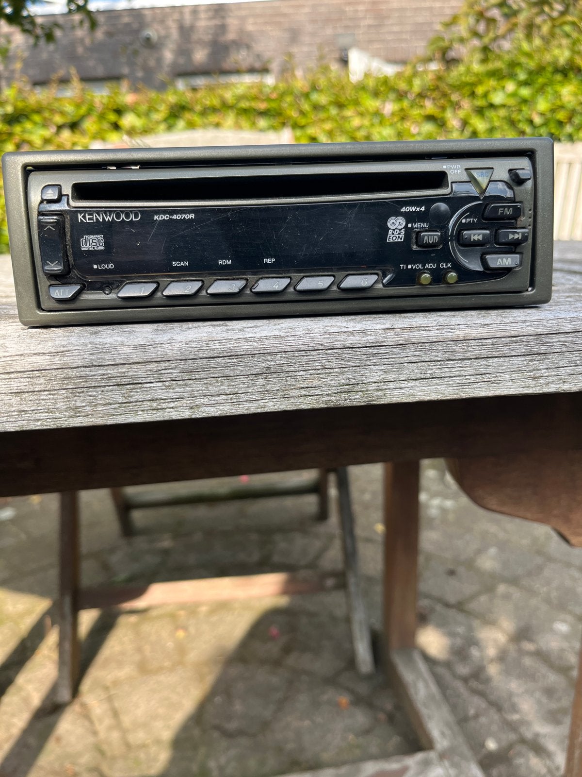 Kenwood KDC-4070R Autoradio met CD-speler, Auto diversen, Ophalen of Verzenden, Gebruikt