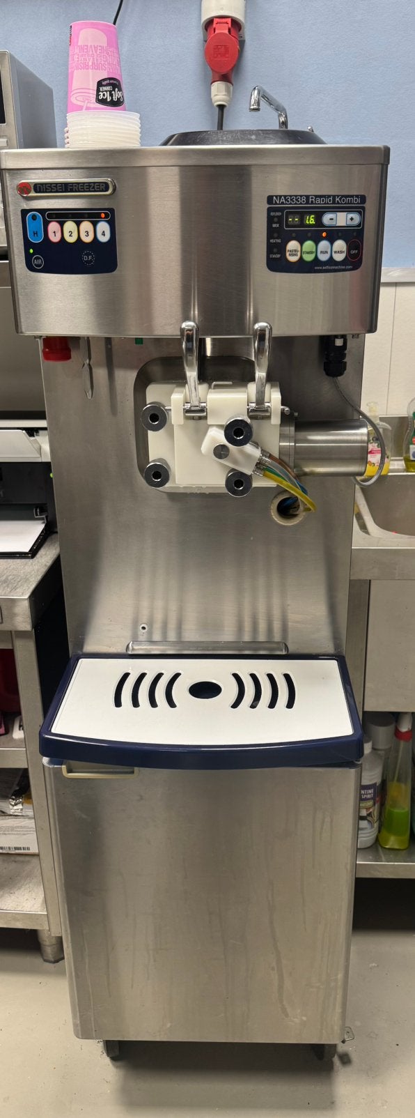 Nissei NA3338 Rapid Combi Softijsmachine & Milkshakemachine, Ophalen, Gebruikt
