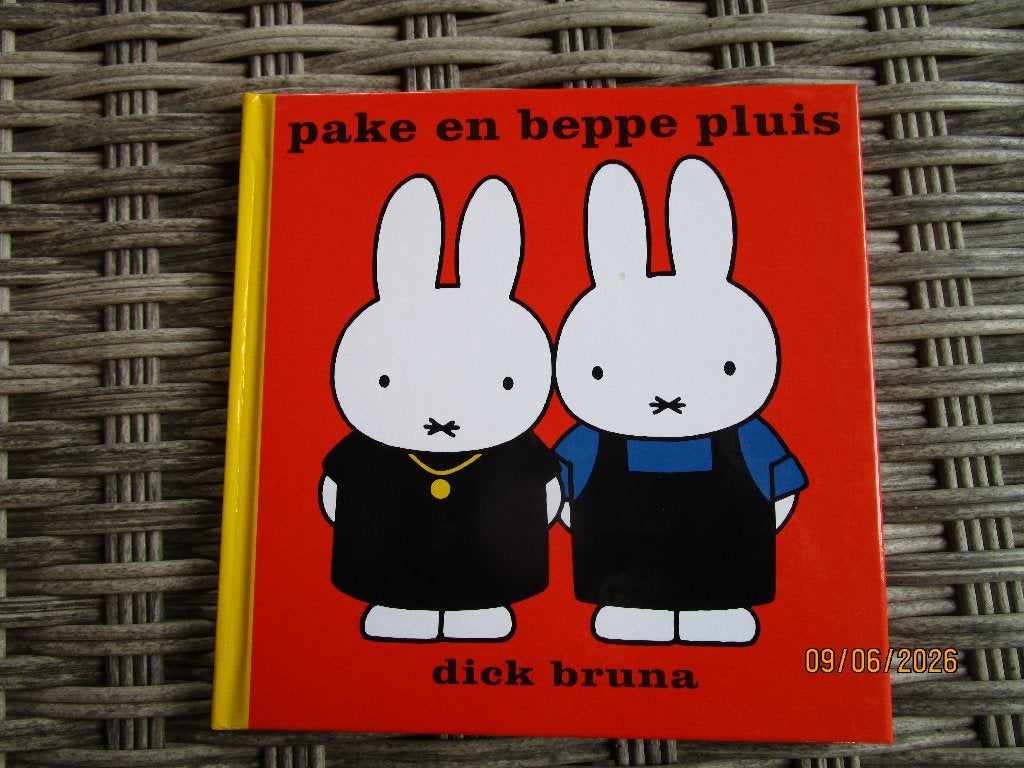 Dick Bruna /  Div. Opa en om Pluis, Ophalen of Verzenden, Gelezen, Dick Bruna, Fictie algemeen