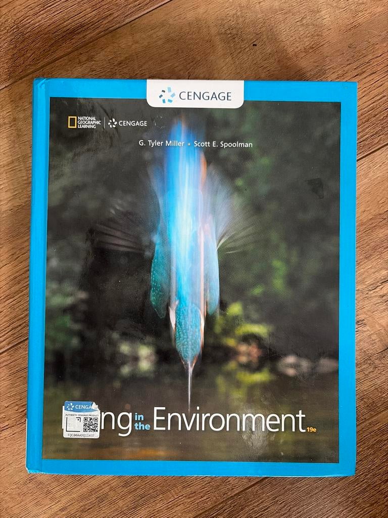 Living in the Environment - G. Tyler Miller & Scott E. Spool, Boeken, Ophalen of Verzenden, Beta, Zo goed als nieuw, WO