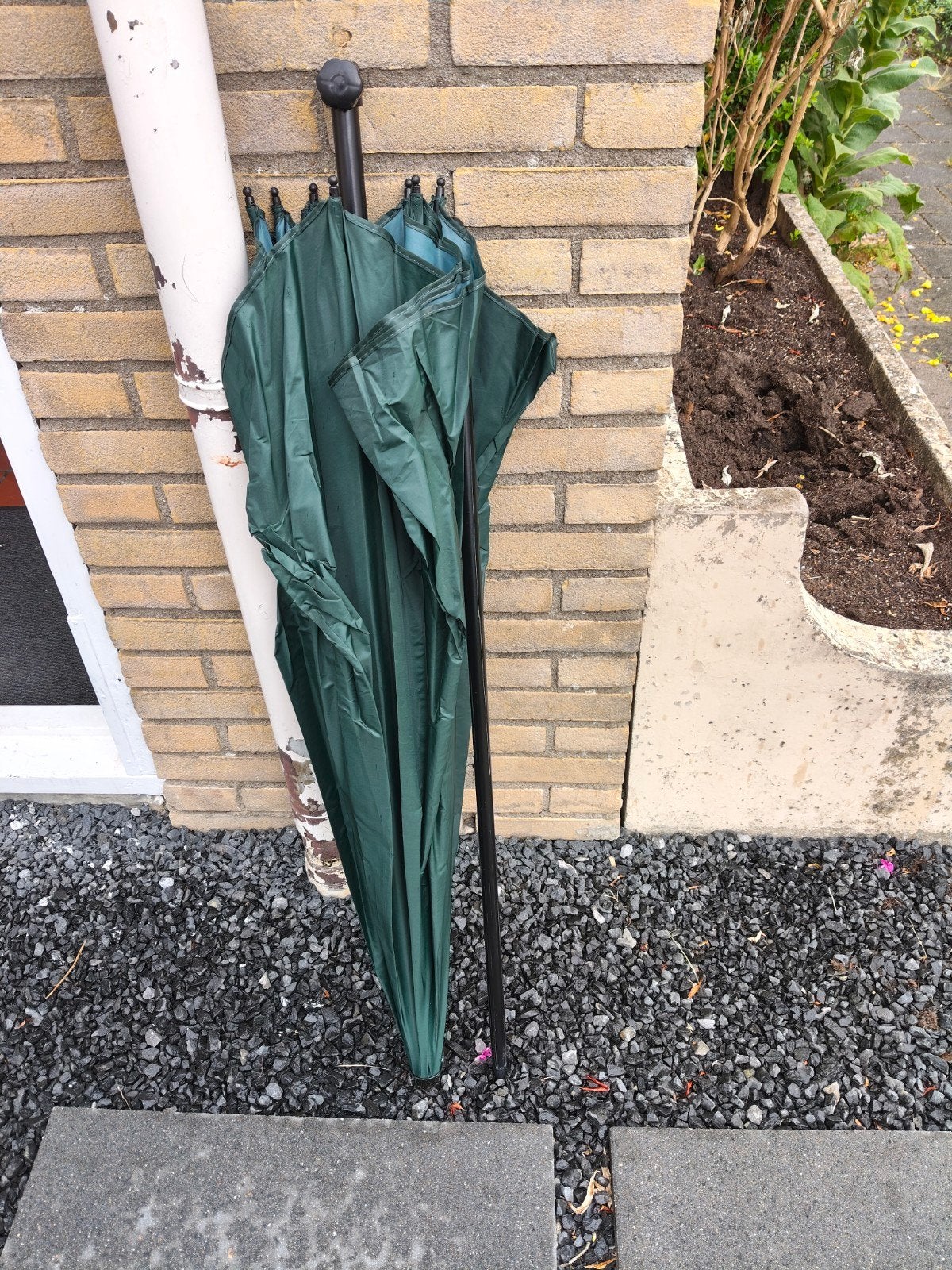Visparaplu 2 meter groen, Ophalen