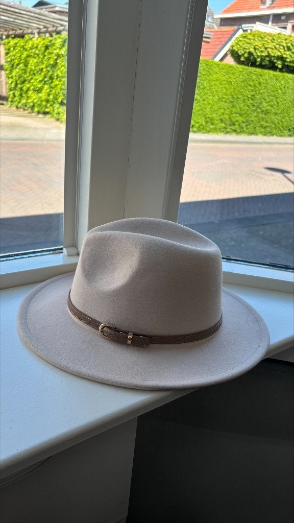 Hoed creme, Kleding | Dames, Ophalen of Verzenden, Nieuw, One size fits all, Hoed