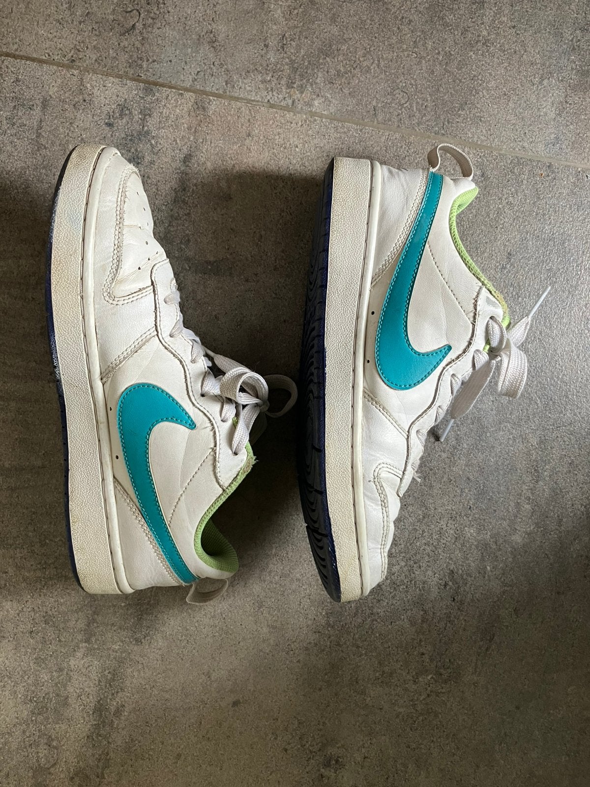 Nike sneakers 38,5, Kleding | Dames, Schoenen, Wit, Ophalen of Verzenden, Sneakers of Gympen, Gedragen