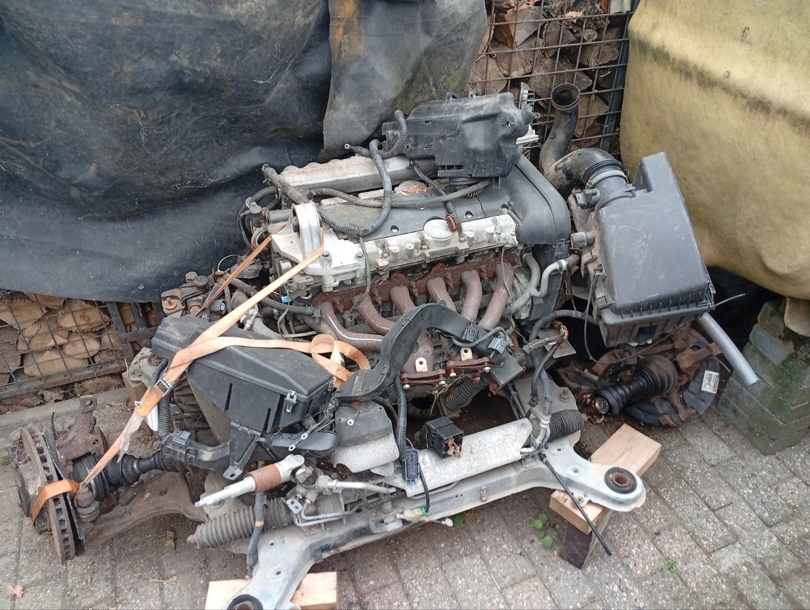 Motor Volvo S80 2,9 en toebehoren uit 2001, Ophalen, Volvo