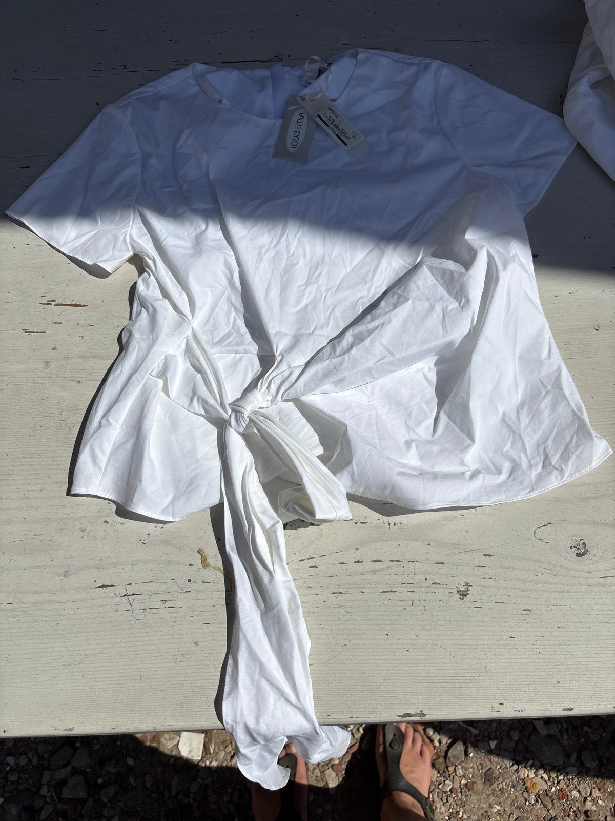 Louis and Mia Blouse met Knoopdetail - Maat 40, Ophalen of Verzenden, Nieuw, Maat 38/40 (M), Wit