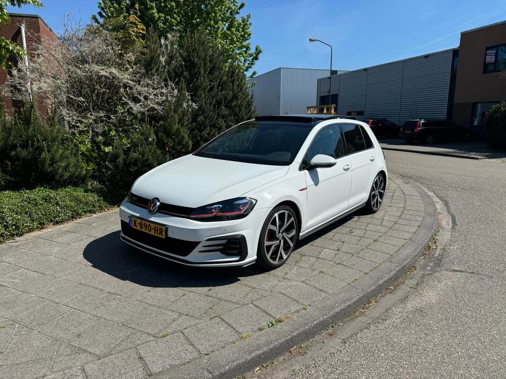Volkswagen Golf GTI Facelift 2017 – Full Option, 4 cilinders, Wit, 1600 kg, 1308 kg