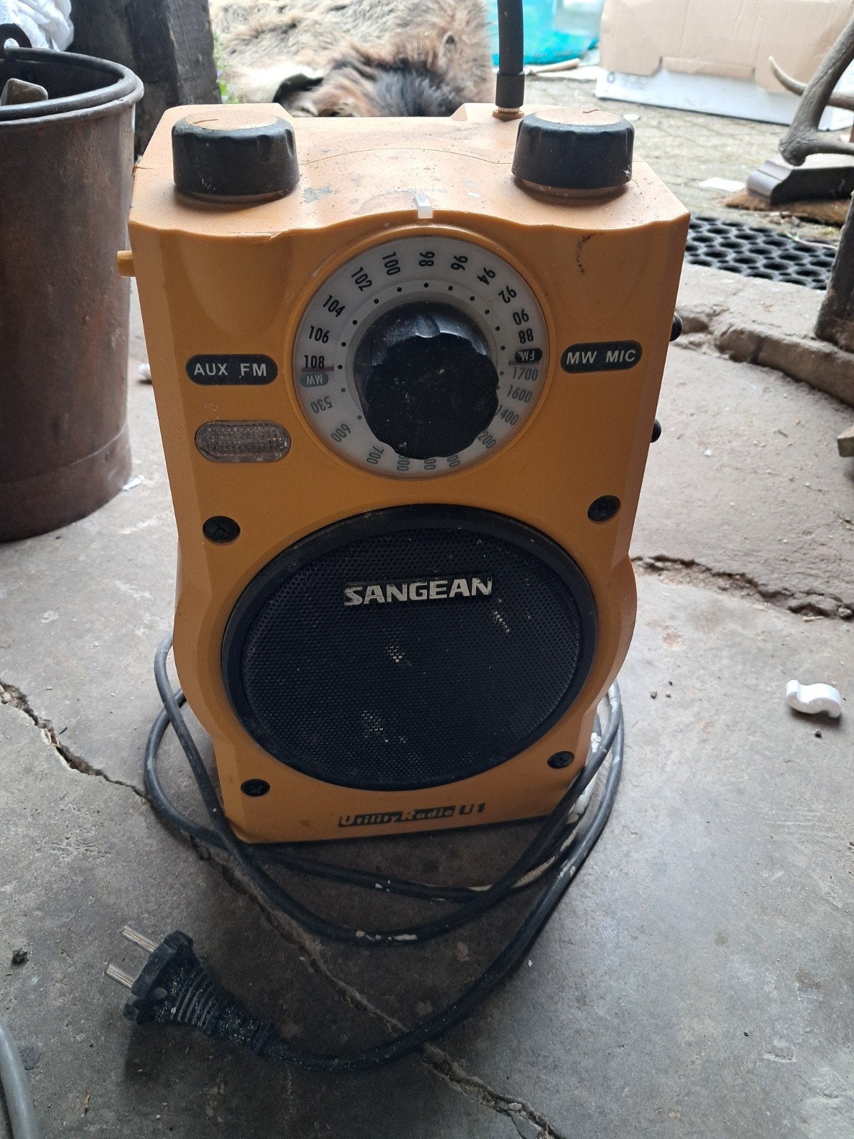 Bouwradio, ., Ophalen of Verzenden, Zo goed als nieuw, Sangean