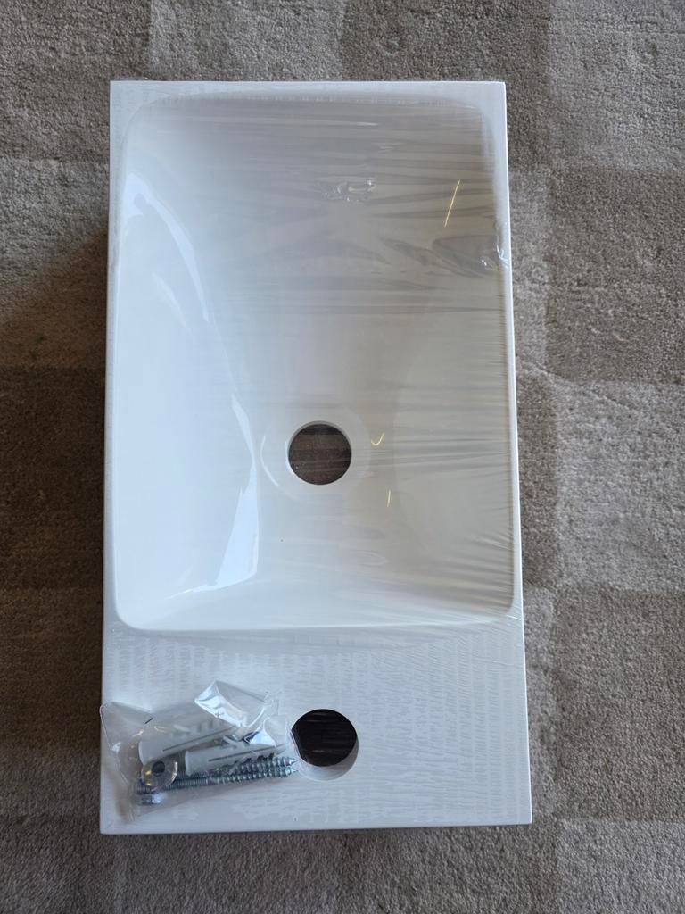 2x ARQQUA Marble Free fontein glans wit 40x22x12, Huis en Inrichting, Keuken | Complete keukens, Onbekend, Nieuw, Ophalen of Verzenden