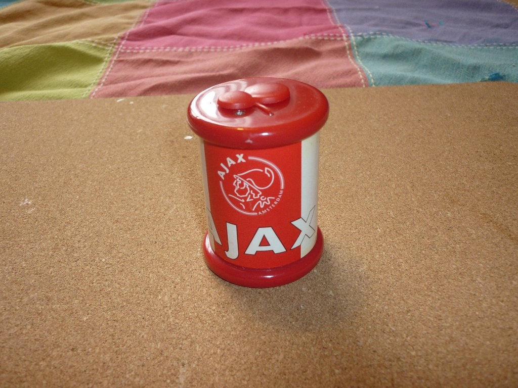 Mooie AJAX puntenslijper in zeer goede staat, Ophalen of Verzenden, Zo goed als nieuw, Ajax, Overige typen