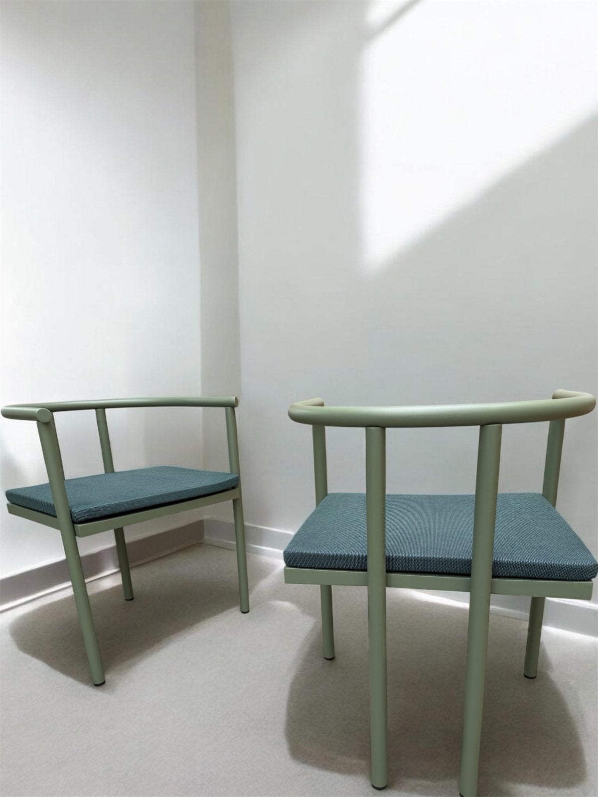 Kettal Ringer design stoelen 15 stuks, Huis en Inrichting, Stoelen, Overige kleuren, Ophalen of Verzenden, Zo goed als nieuw, Metaal