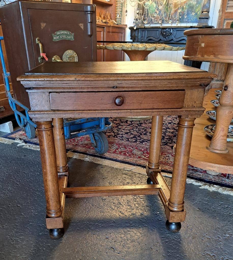 Antieke Franse haltafel / sidetable 66 x 51 x 71 cm echt oud, Ophalen