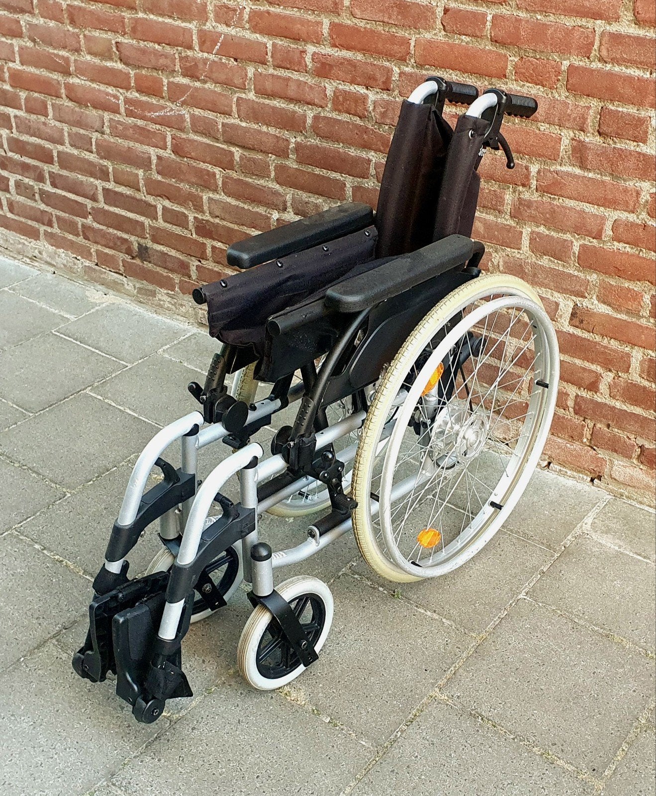 Compacte rolstoel inklapbaar met remmen voor de begeleider, Breezy, Breezy, Zo goed als nieuw, Duwrolstoel