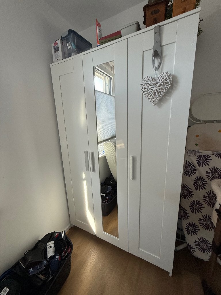 IKEA BRIMNES kast, 3 deuren, wit, spiegeldeur (117x50x190cm), Ophalen, Met deur(en), Gebruikt, 100 tot 150 cm