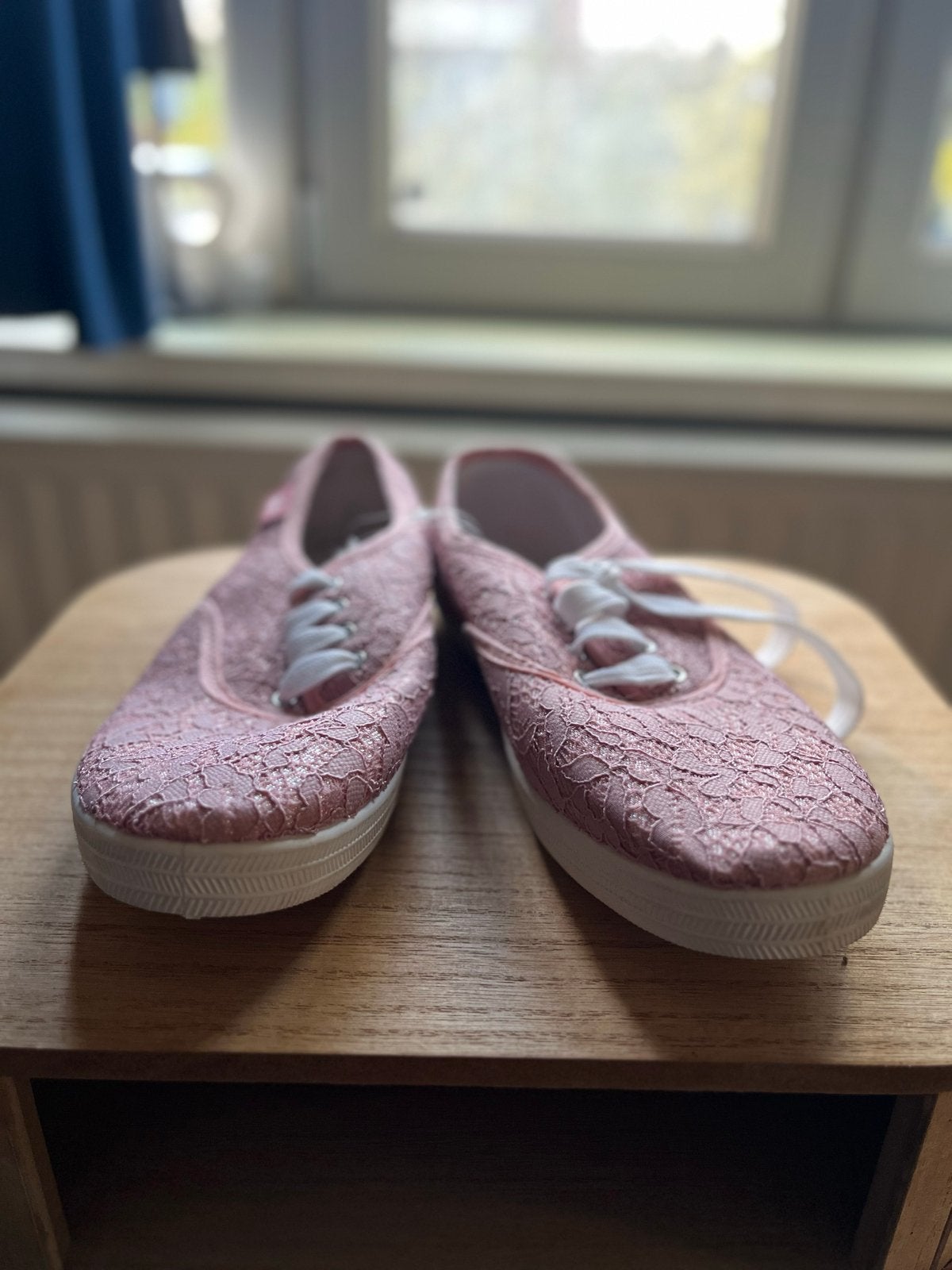 Roze Kanten Sneakers Maat 38 - Zo Goed als Nieuw, Ophalen of Verzenden, Zo goed als nieuw, Roze, Sneakers of Gympen