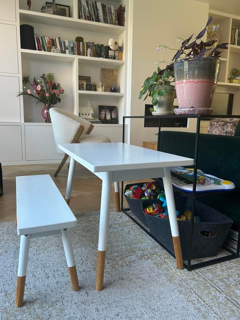 Bloomingville kinderbureautje kindertafeltje kinderbank, Ophalen, Gebruikt, Tafel(s) en Stoel(en)