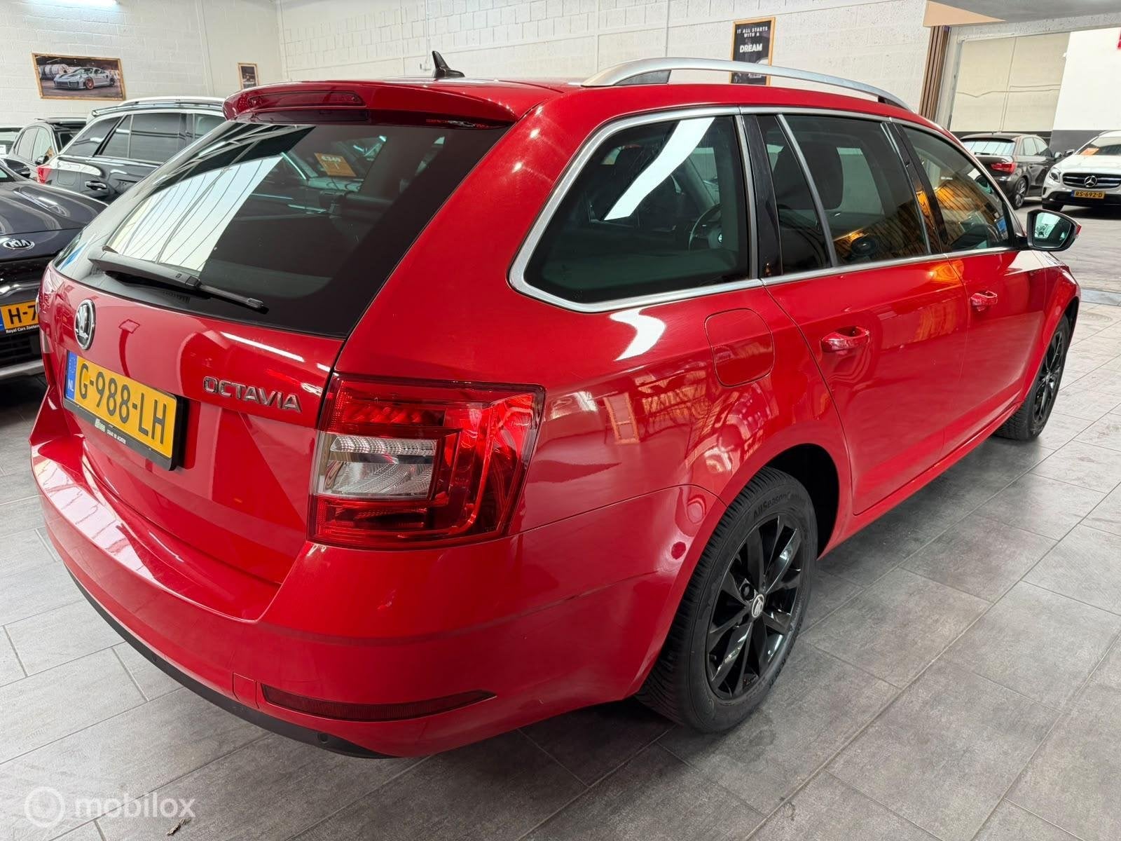Skoda Octavia Combi 1.5 TSI Greentech Business Edition Plus, Gebruikt, Euro 6, 150 pk, Origineel Nederlands