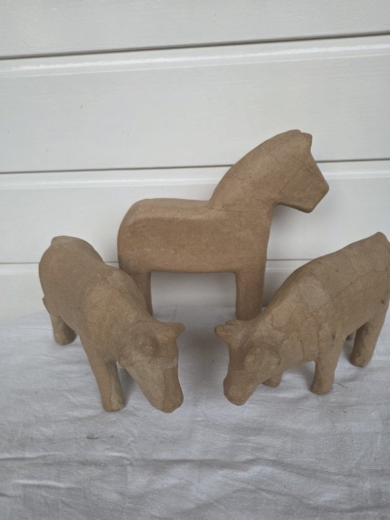 Papier-maché dieren: paard, koe en kalf om te knutselen, Dieren, Ophalen of Verzenden, Zo goed als nieuw, Papier of Karton