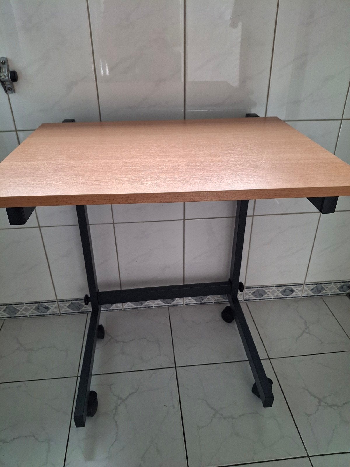 labtoptafeltje, Huis en Inrichting, Ophalen