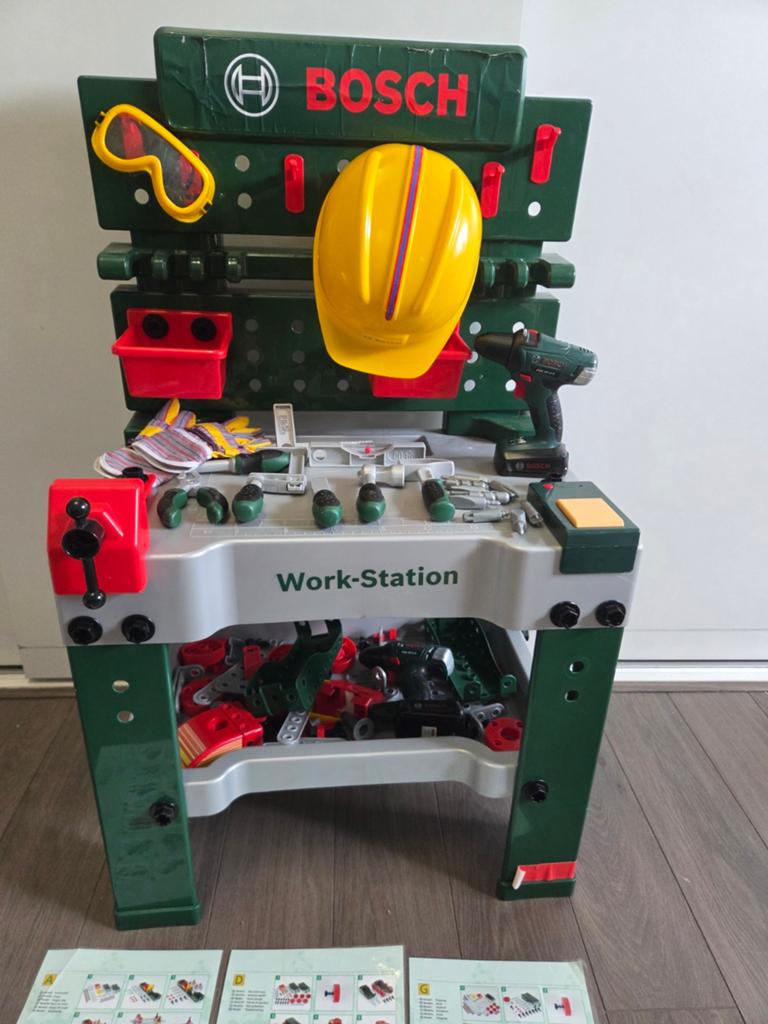Bosch werkbank toolstation voor kinderen, Ophalen, Gebruikt