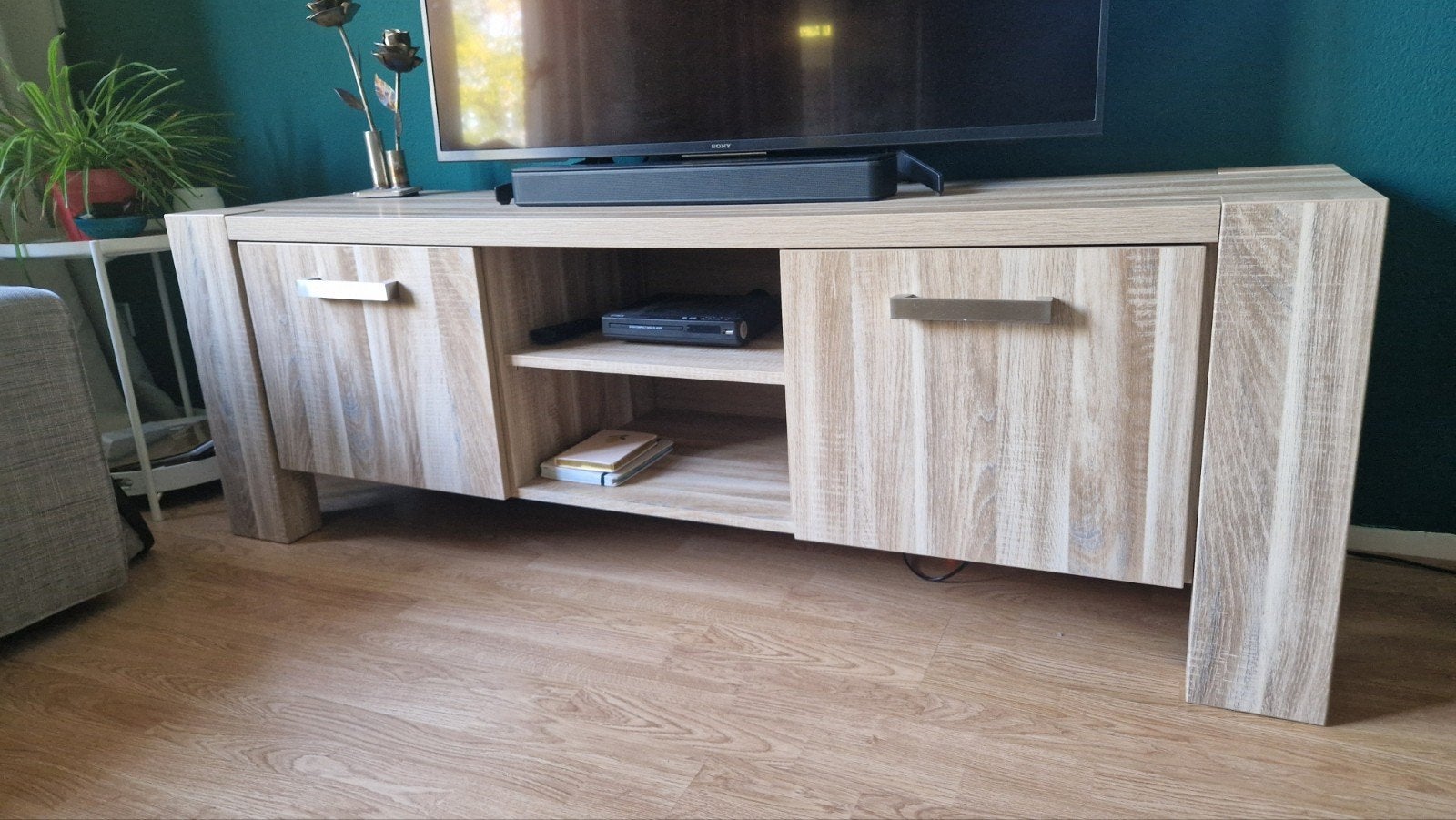 Mooi dressoir in houtlook – 172 cm breed, Huis en Inrichting, Ophalen, 100 tot 150 cm, Zo goed als nieuw, Minder dan 100 cm