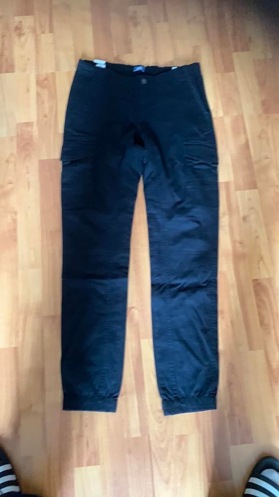 Nieuwe  jongens cargo broek maat 16/176, Kinderen en Baby's, Kinderkleding | Maat 176, Ophalen of Verzenden, Nieuw, Jongen, Broek