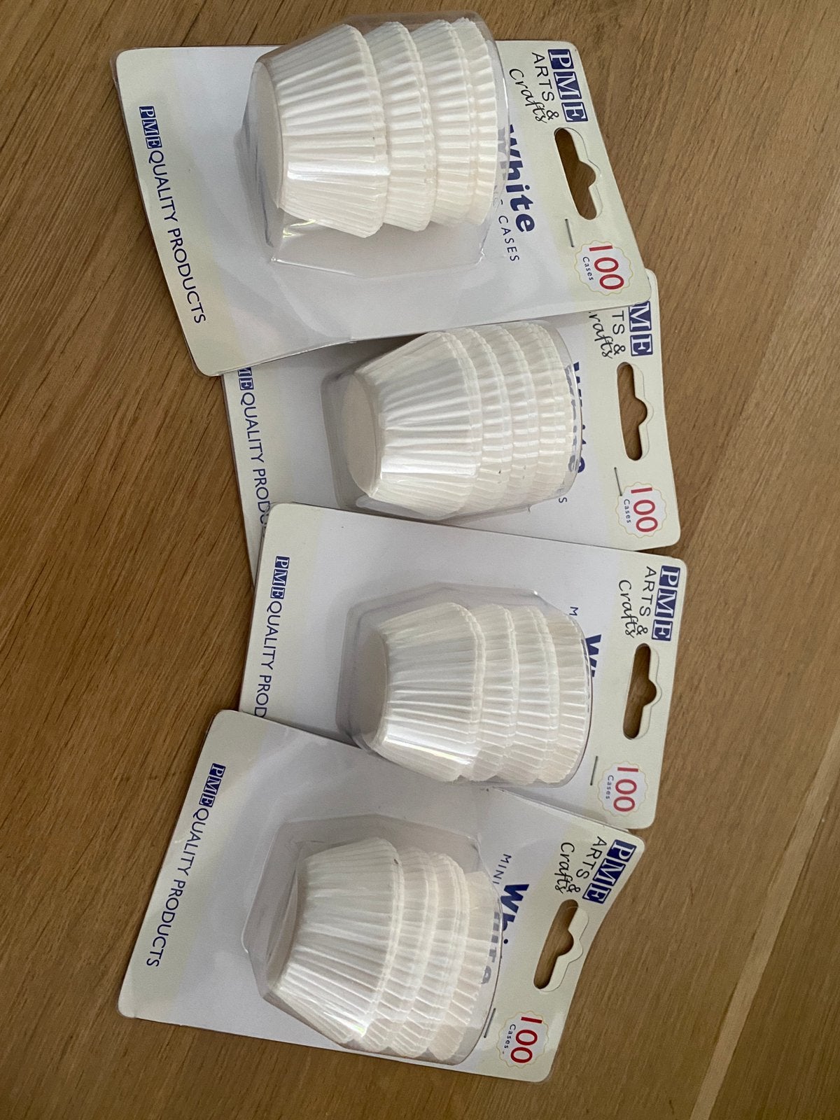 PME mini cupcake vormpjes wit papier, Ophalen of Verzenden, Nieuw, Cupcakes, Bakvorm